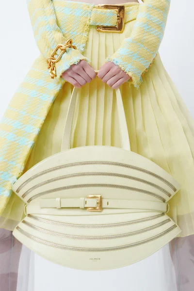 Look 7